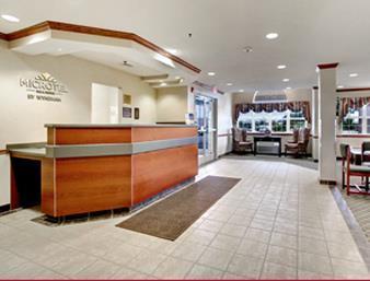 Microtel Inn & Suites By Wyndham Бриджпорт Интерьер фото
